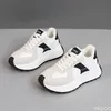Neue Frühling Herbst Modische Vielseitige Dicken sohlen frauen Schuhe Casual Bequeme Höhe Zunehmende warme Sport Schuhe