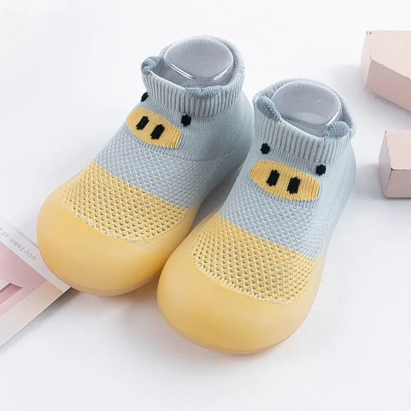 Baby Shoes Walking Shoes Soft Soled Baby for Boy and Girl Aged 1 and 3 Indoor Breathable Baby Socks Warm in Autumn and Winter