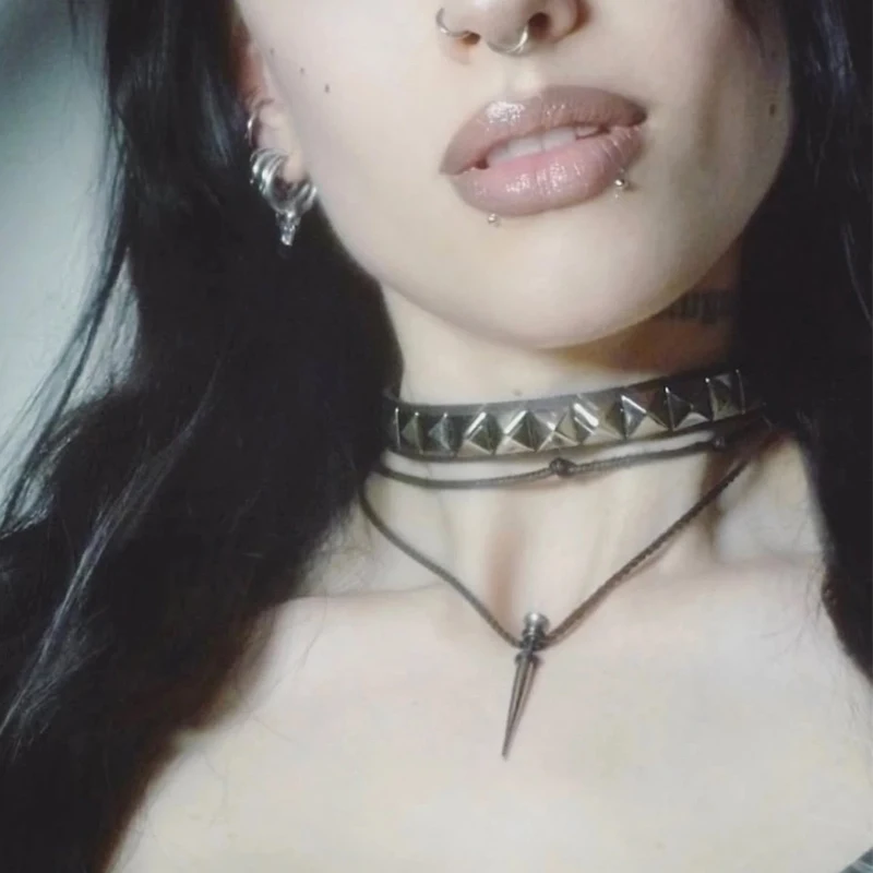 Y2K Sexy Schmuck Niet Grid Halsband Frauen Zubehör Grunge Rock Zubehör Goth Coole Halskette Koreanische Mode Punk Halskette Image