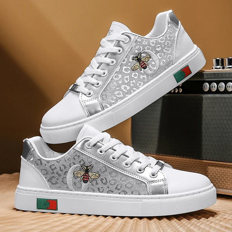 Herren-Sportschuhe, rutschfest, atmungsaktiv, bequeme Wanderschuhe für Herren, lässige Outdoor-Sneaker, weiße, langlebige Skateboard-Schuhe