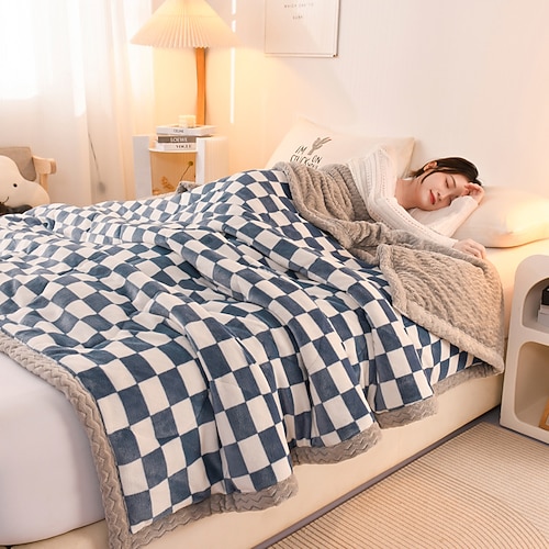 dicke 3-lagige gesteppte Milchsamtdecke mit aufgedrucktem Design, weicher, gemütlicher Überwurf fürs Nickerchen im Büro, Bett oder als Geschenk, warme Winterdecke Image