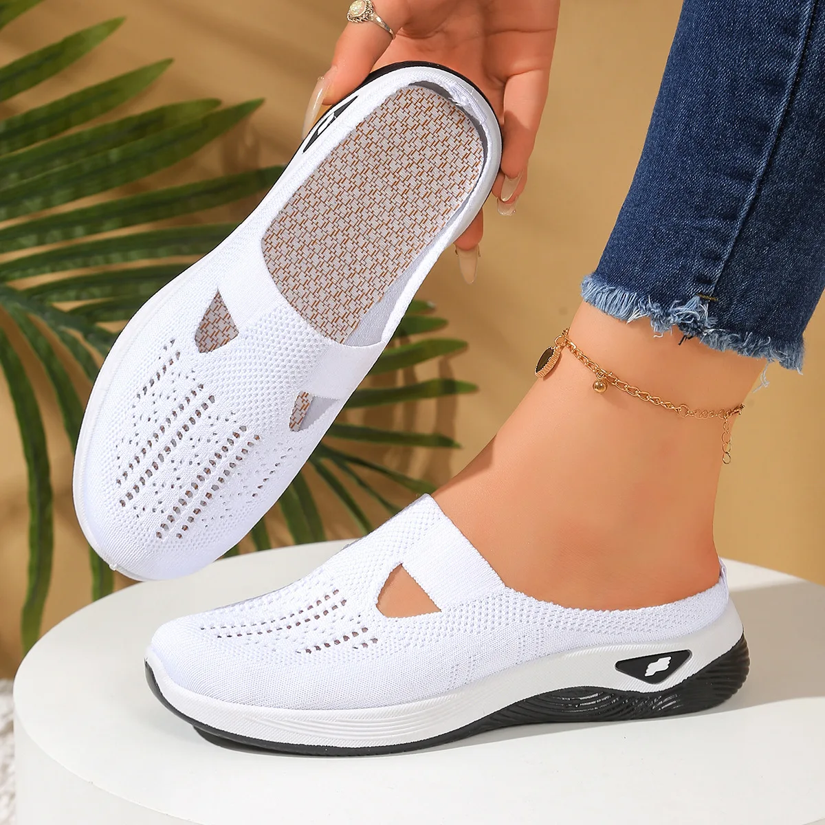 Frauen Schuhe Atmungsaktive Halbe Hausschuhe Mode Weiche Sohle Sommer Schuhe Einfarbig Flache Freizeitschuhe Outdoor Slip auf Frauen Hausschuhe