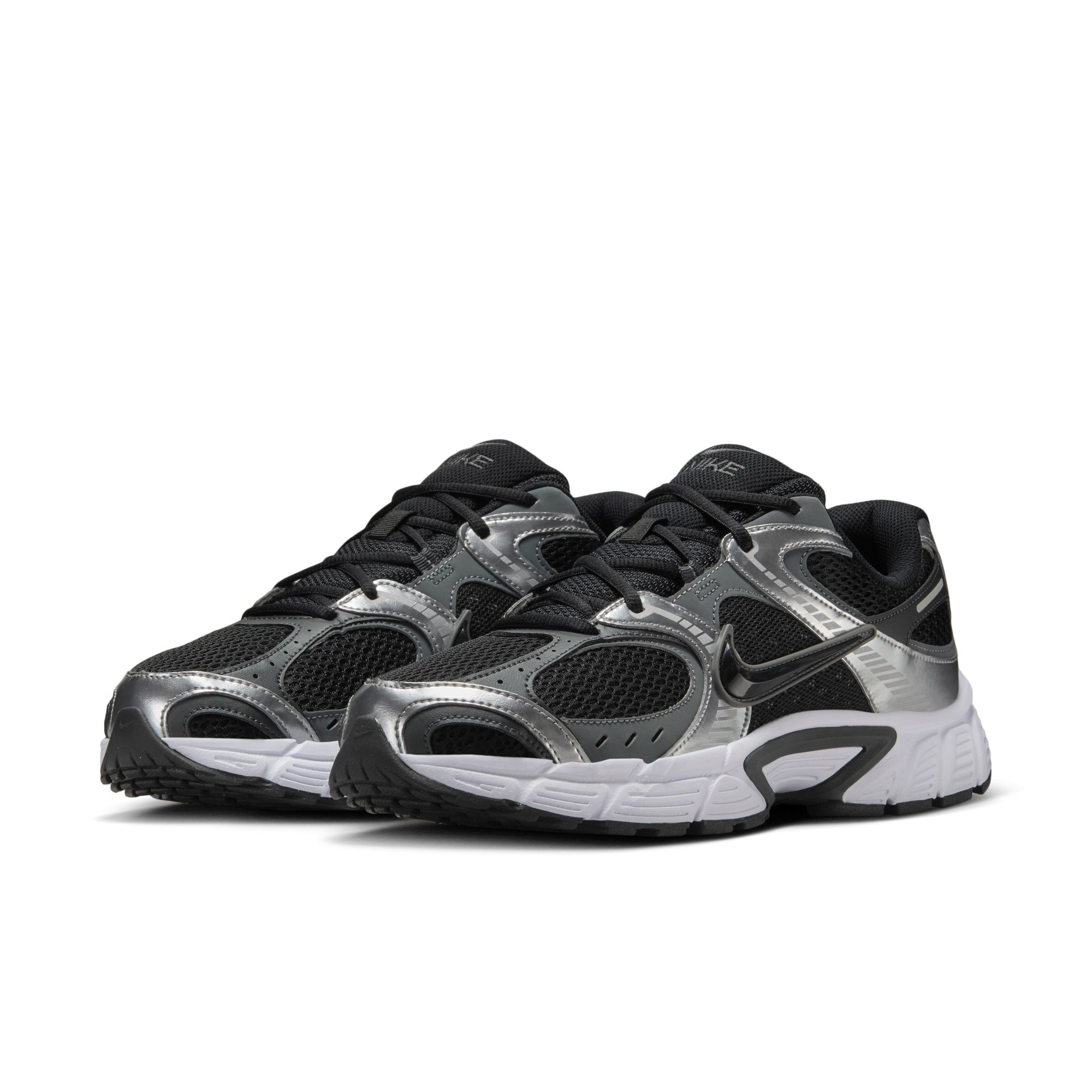Sneaker NIKE SPORTSWEAR "NIKE V5 RNR", Gr. 44,5, schwarz, schwarz, anthrazit, smoke grau, Synthetik, Textil, Schuhe