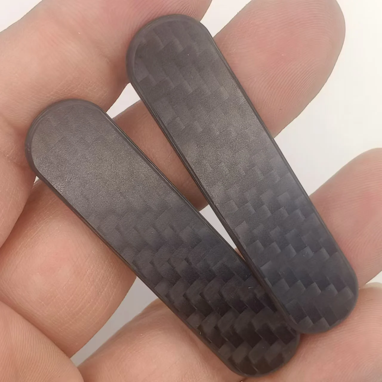 Neue 1 Paar DIY-Waagen mit Kohlefasergriff für 58 mm Victorinox Schweizer Taschenmesser Image