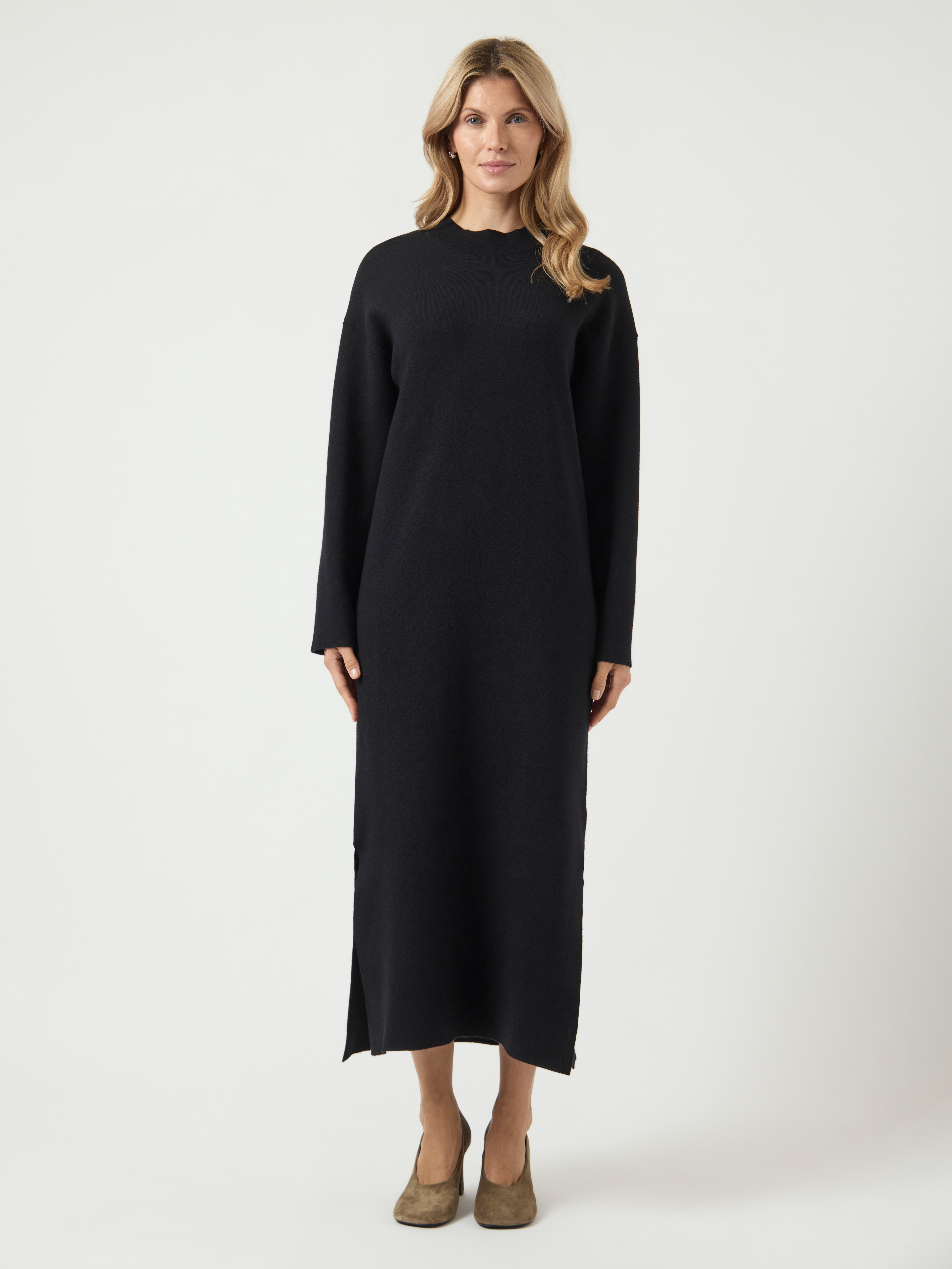 Strickkleid Y.A.S "YASELMA LS LONG KNIT DRESS S. NOOS", Damen, Gr. XS, N-Gr, schwarz, Feinstrick, Obermaterial: 52% Viskose, 26% Polyester, 22% Nylon, unifarben, regular fit ca. Mitte Wade, Kleider Image