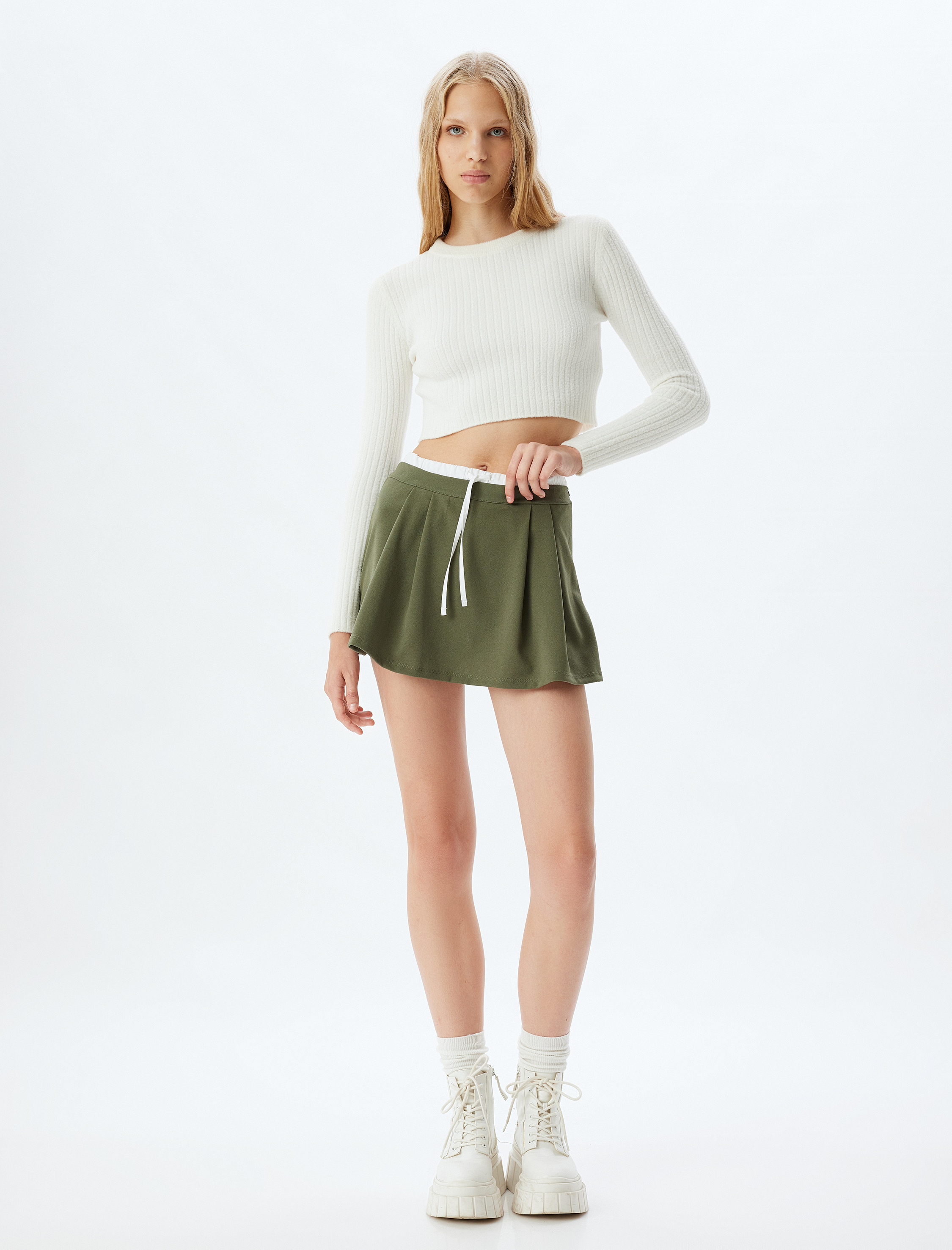Koton Hosenrock Mini Länge Normale Leibhöhe Hosenrock Image