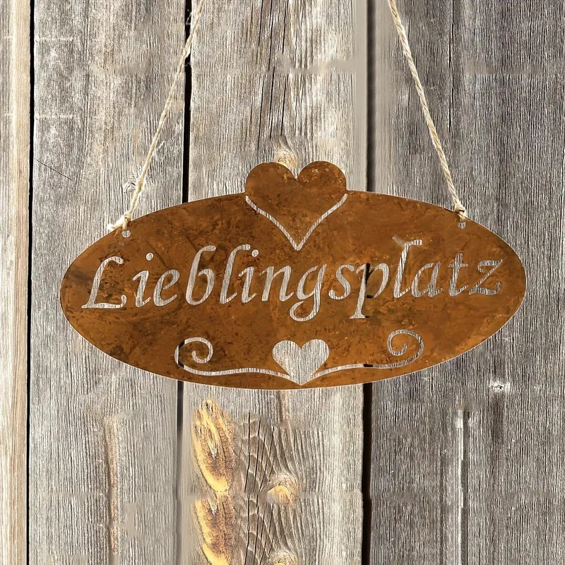 1 rustikale Wanddekoration aus Metall – LIEBLINGSPLATZ Vintage-Gartenschild mit Herz-Design, langlebige Kunst zum Aufhängen im Innen- und Außenbereich
