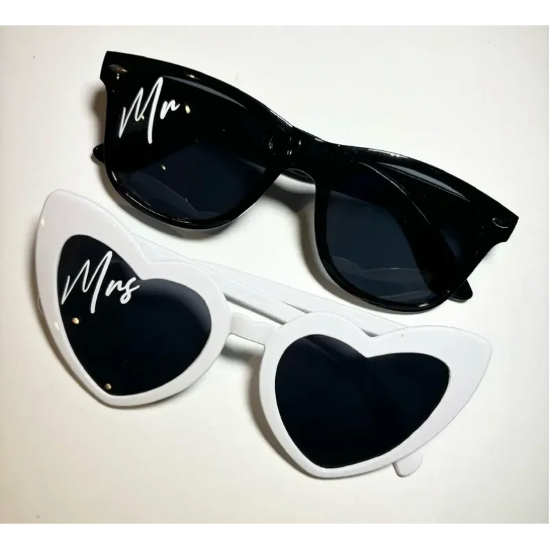 2pcs Bride/Groom Mr/Mrs White & Black Glasses Photo Props Wedding Decor Bridal Shower Party Supplies Groom Bride To Be Gift