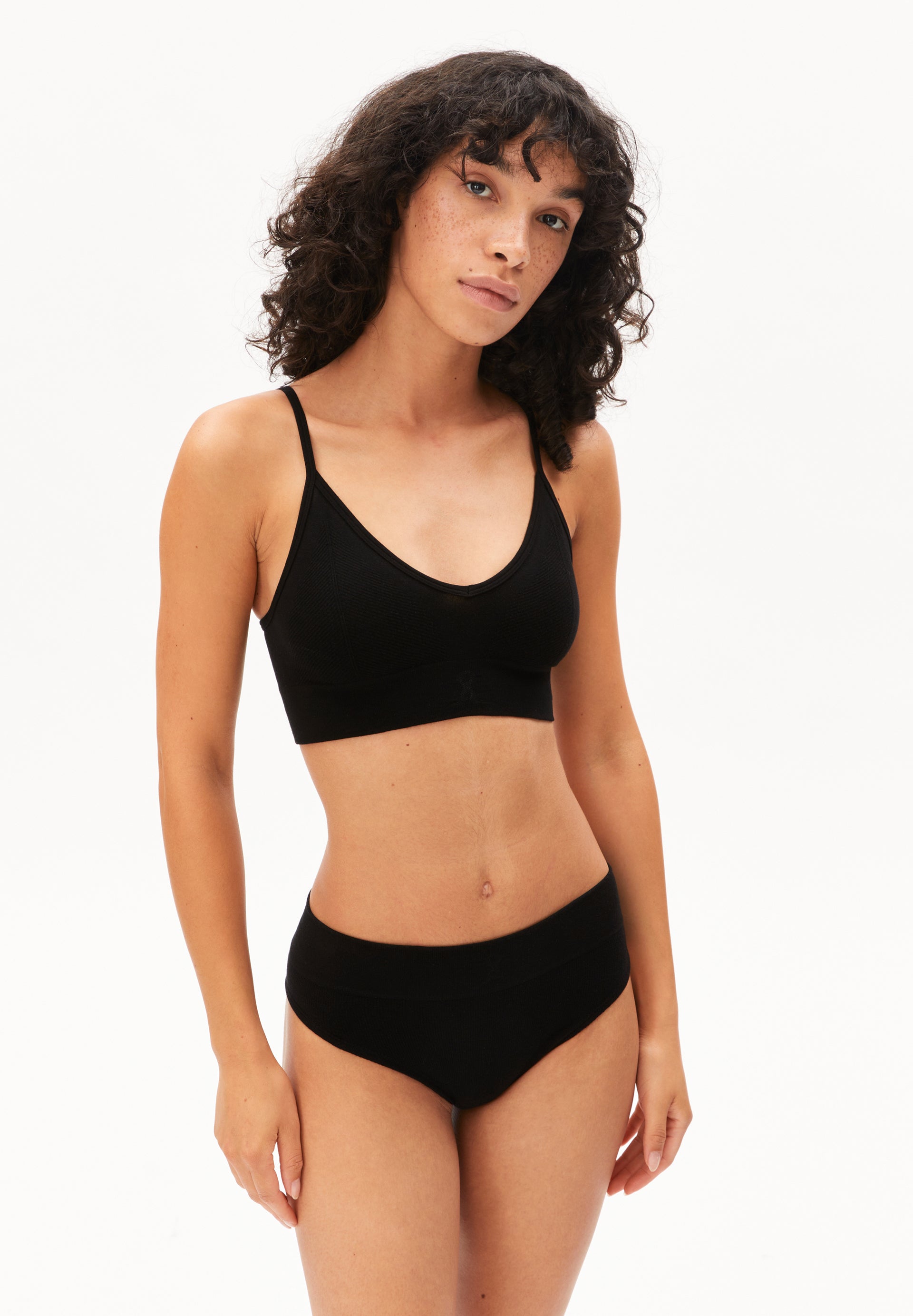 BRALAA SEAMAALA | Bralette aus TENCEL™ Lyocell Mix - schwarz (M) Image