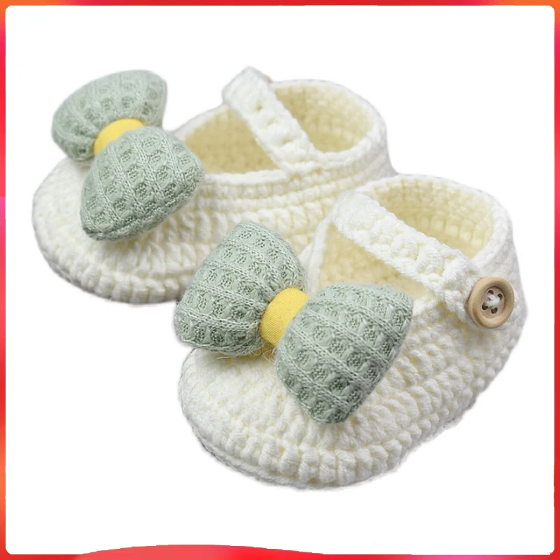 Baby shoes, female baby anti fall soft soled shoes, socks, 0-1 year old pre step shoes, newborn shallow mouth woolen shoes