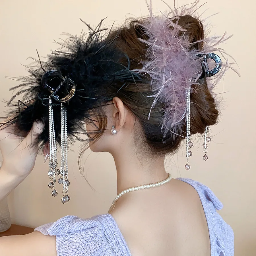 Neue Trend Acryl Strass Quaste Haar Greifen für Frauen Super Fee Süße Feder Shark Clip Charme Mode Haar Zubehör W Image