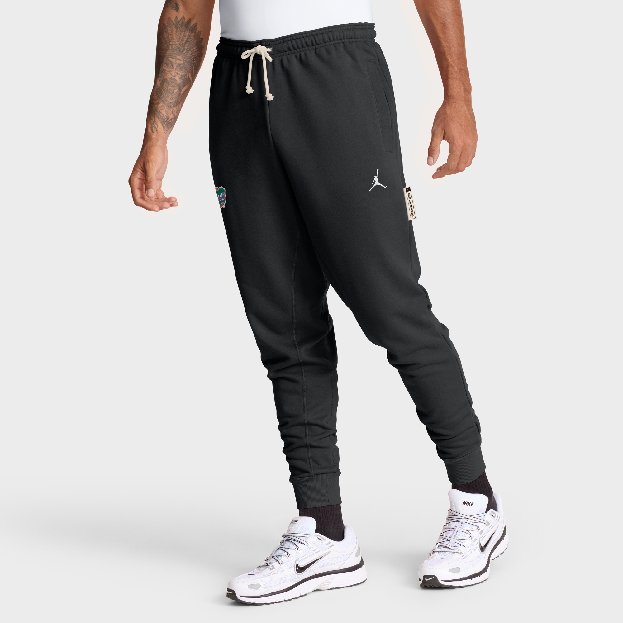 Jordan Brand – Schwarze Florida Gators 2025 Sideline Performance Taper-Hose für Herren Image