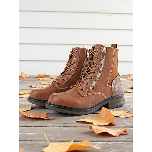 Rote Weihnachtsstiefel für Damen – trendige Schnürstiefel für die Feiertage – perfekt für Heiligabend, Wintermode und lässigen Chic Image