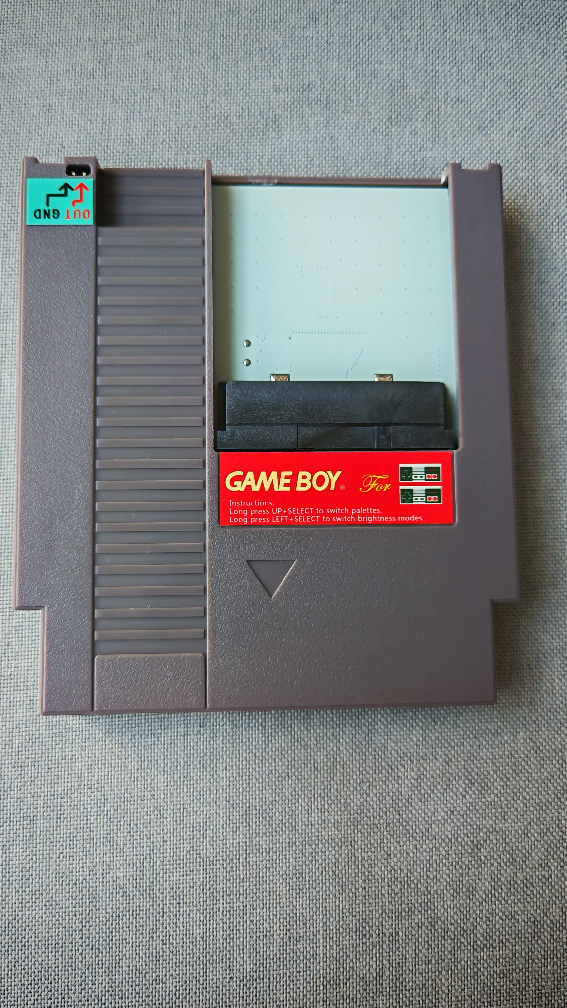 NES-zu-Game Boy-Konverterkartusche – Play Game Boy Games auf NES-Konsole mit Original-Chip und RGBS-Unterstützung Image