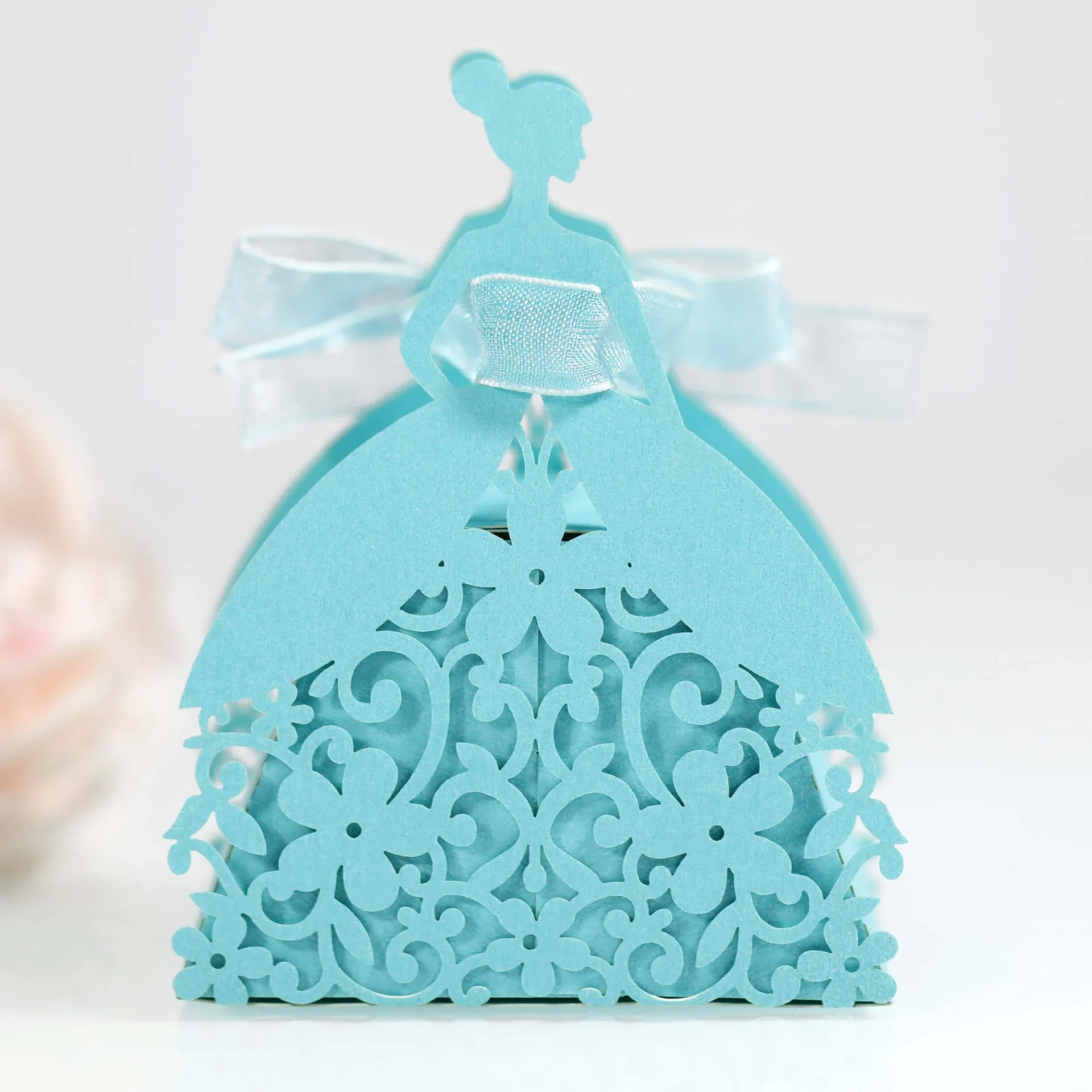 50pcs laser hollowed out beautiful flower dress for girls with ribbon wedding gift box suitable for wedding parties