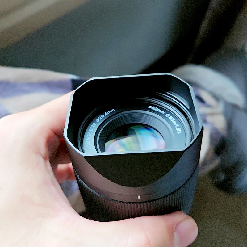 Design für Viltrox 56 mm F1.7 Bajonett-Gegenlichtblende aus Metall mit kostenloser Metallkappe Image