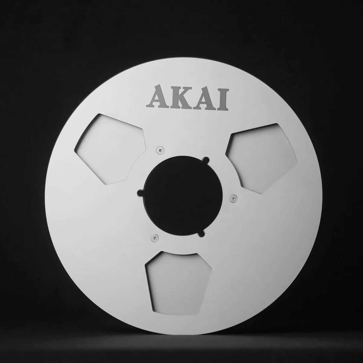 10" x 1⁄4" schwarze leere Klebebandrollen aus Aluminium für Rollen-zu-Rollen-Klebeband-Recorder. Nehmen Sie die Rolle für AKAI auf