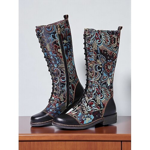 Damen-Kniestiefel im Vintage-Stil der 1950er Jahre mit roter Stickerei und Blockabsatz zum Schnüren – Lederstiefel mit Blumenmuster für Freizeitkleidung und Western-Stil Image