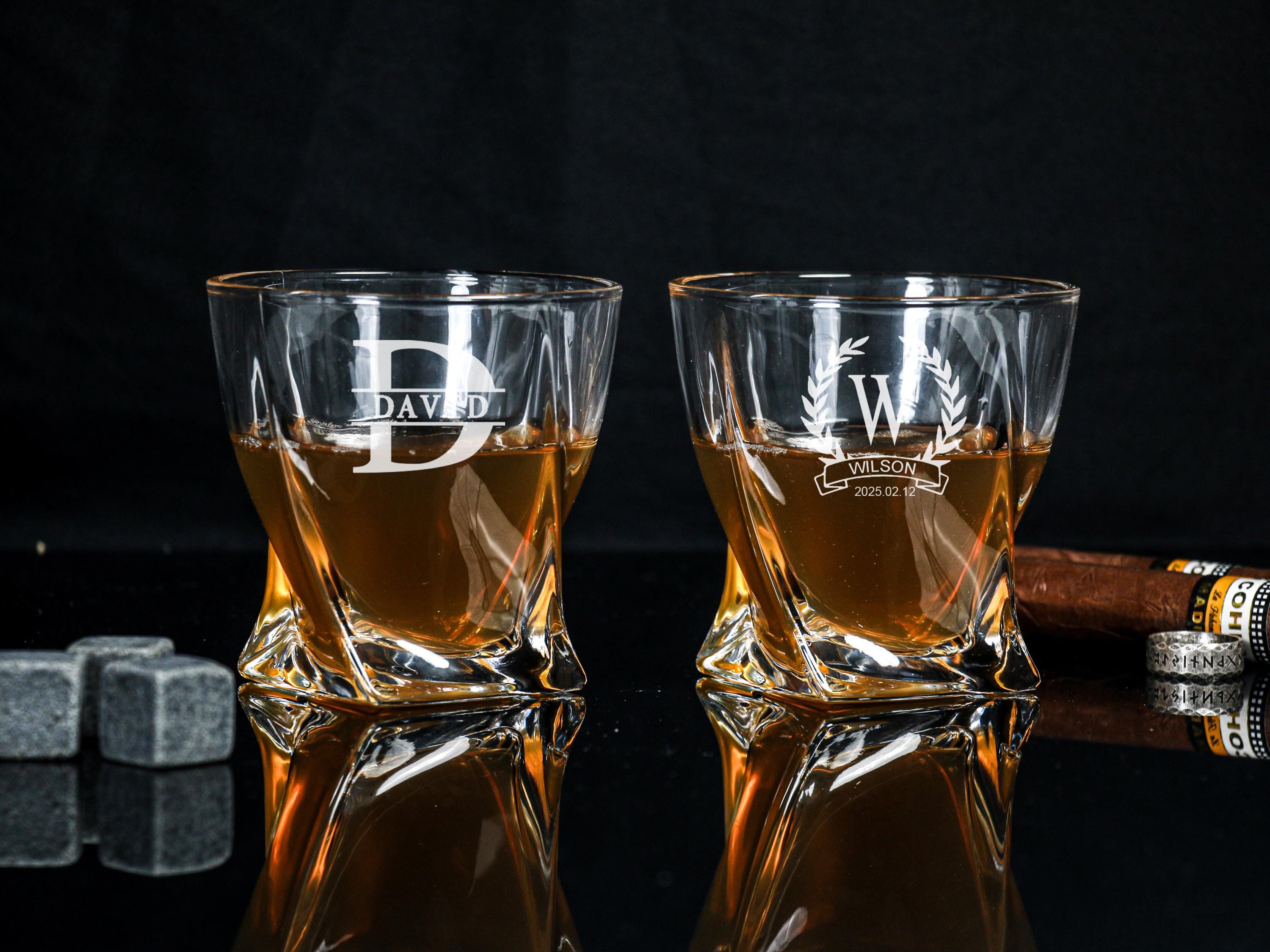 Regalo di bicchiere da whisky personalizzato per lui, bicchiere da whisky inciso, bicchieri da whisky personalizzati, bicchieri da whisky per lo sposo
