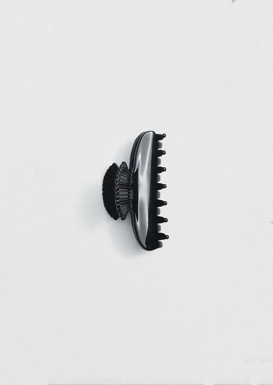 Small Fan Shell Claw - White - Sophie Buhai Hair