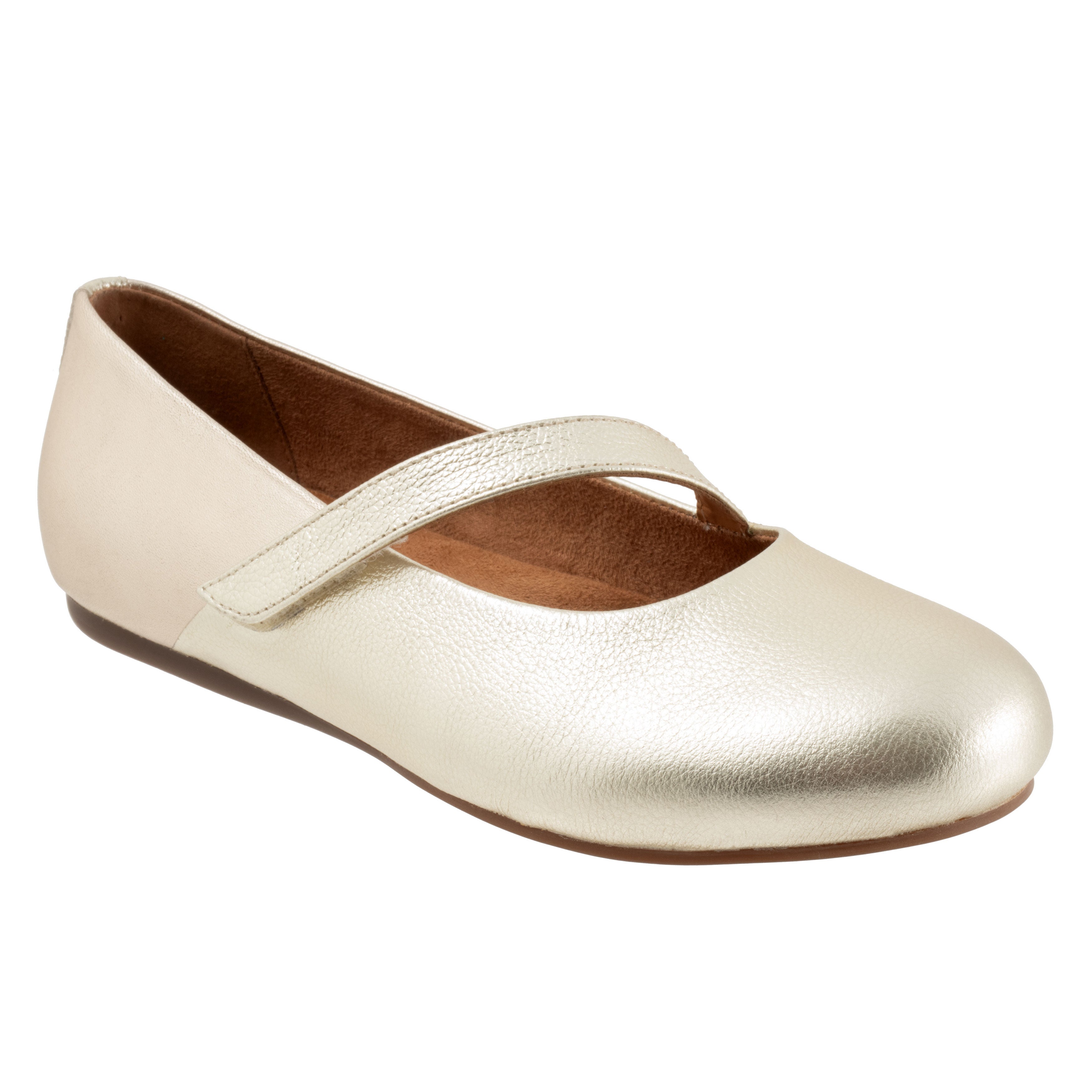 Women's Syracuse Flat by SoftWalk in Dark Champagne (Size 6 1/2 M)