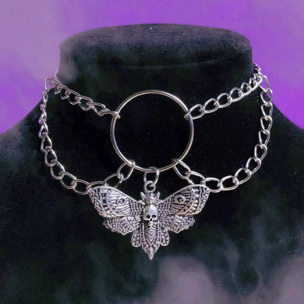 Gothic Halsband für Frauen Männer Silber Vintage Schädel Anhänger Halskette Trend Hexe Schmuck Motte Charme Silber Kette Halskette Neue 2022 Image