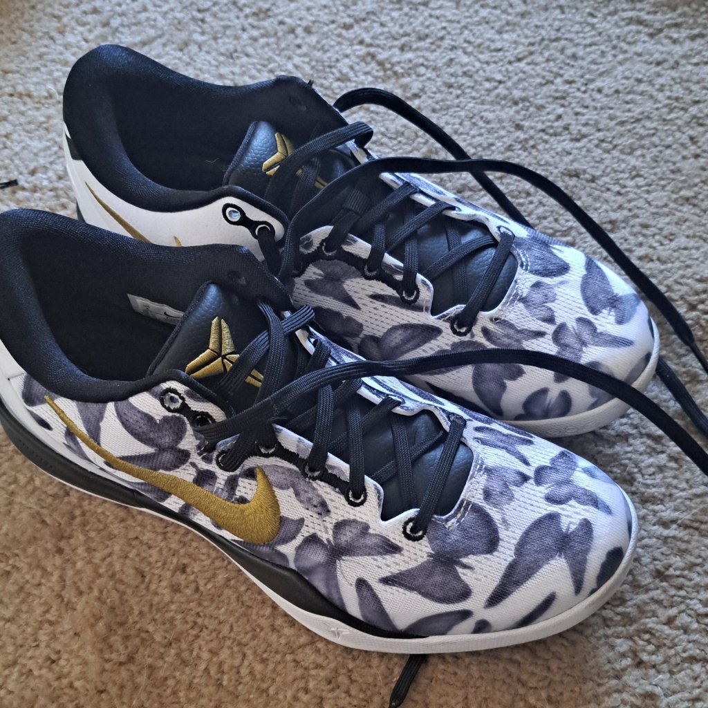 Nike Shoes | Women's Nike Tennis Shoes Black/White/Grey Size 8 | Color: Gray/White | Size: 8