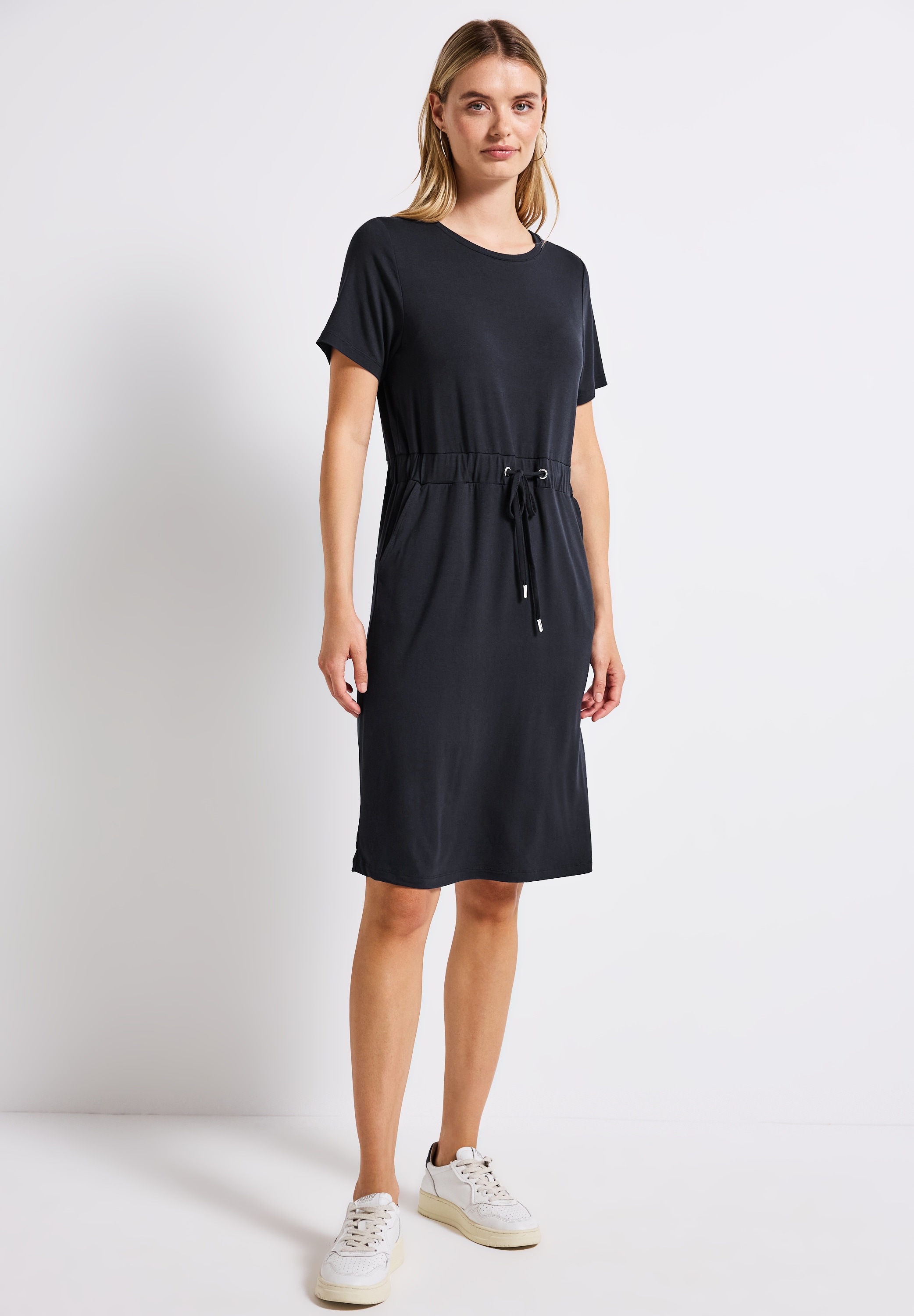 Jerseykleid STREET ONE, Damen, Gr. 38, EURO-Größen, blau (deepwater blau), Jersey, 95% Viskose, 5% Elasthan, unifarben, normal knielang, Rundhals, abgesteppt, Kleider Jerseykleid, mit Tunnelzug an der Taille