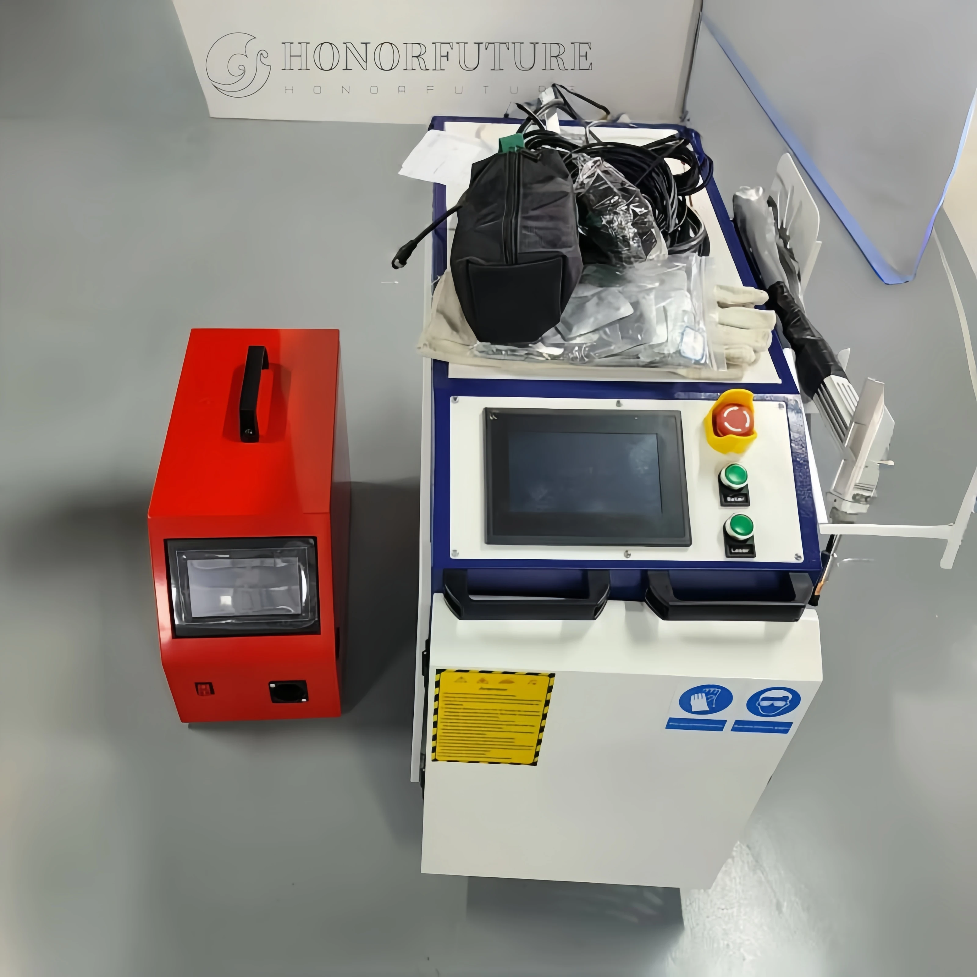 Günstiger Preis 4 in 1 Laserschweiß- und Reinigungsmaschine 1500 W Laserschweißmaschine 3000 W Laserschweißgerät 6000 W Image