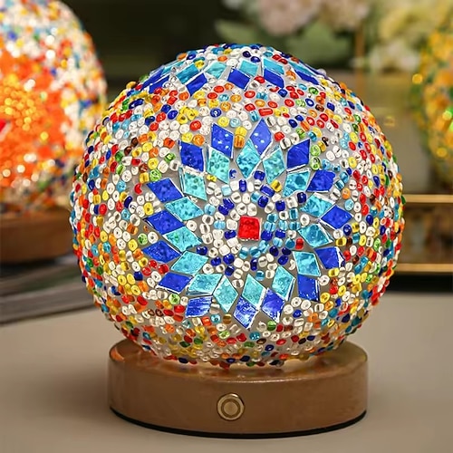 Handgefertigte Türkische Mosaik Tischlampe Bohemian Glas-Lampe in Eiform mit Holzsockel USB-betriebene Vintage Marokkanische Akzentlampe für Schlafzimmer Wohnzimmer oder einzigartiges Image
