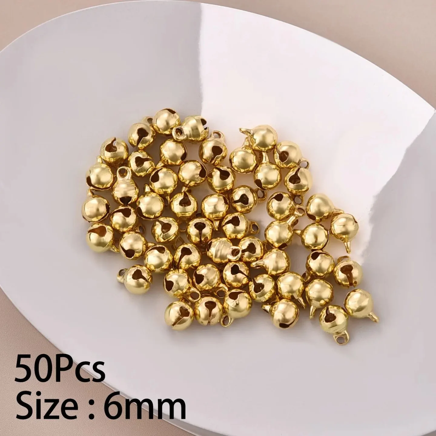 Mini pendentif Jingle coloré en aluminium doré de 6mm, 50 pièces, petites cloches en laiton pour chien, décoration d