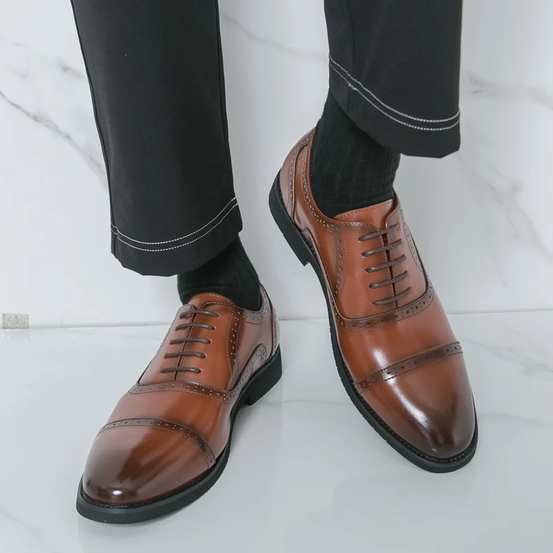 Männer Oxford Schuhe PU Einfarbig Niedrigen Absatz Klassische Block Carving Männer Schuhe Größe 38-46