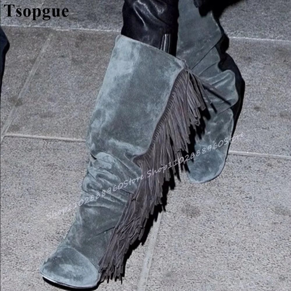 Plus Size Kniehohe graue Flockquasten Dekoration Stiefel Keile High Heel Damenschuhe Slip On Round Toe Casual Trendy Stiefel