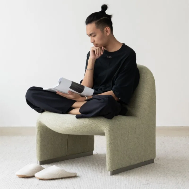 MOMO Hill Designer-Stuhl, Einzelsofa, kleiner Haushalts-Loungesessel, skandinavischer Bauhaus-Stuhl, Vintage-Sofastuhl