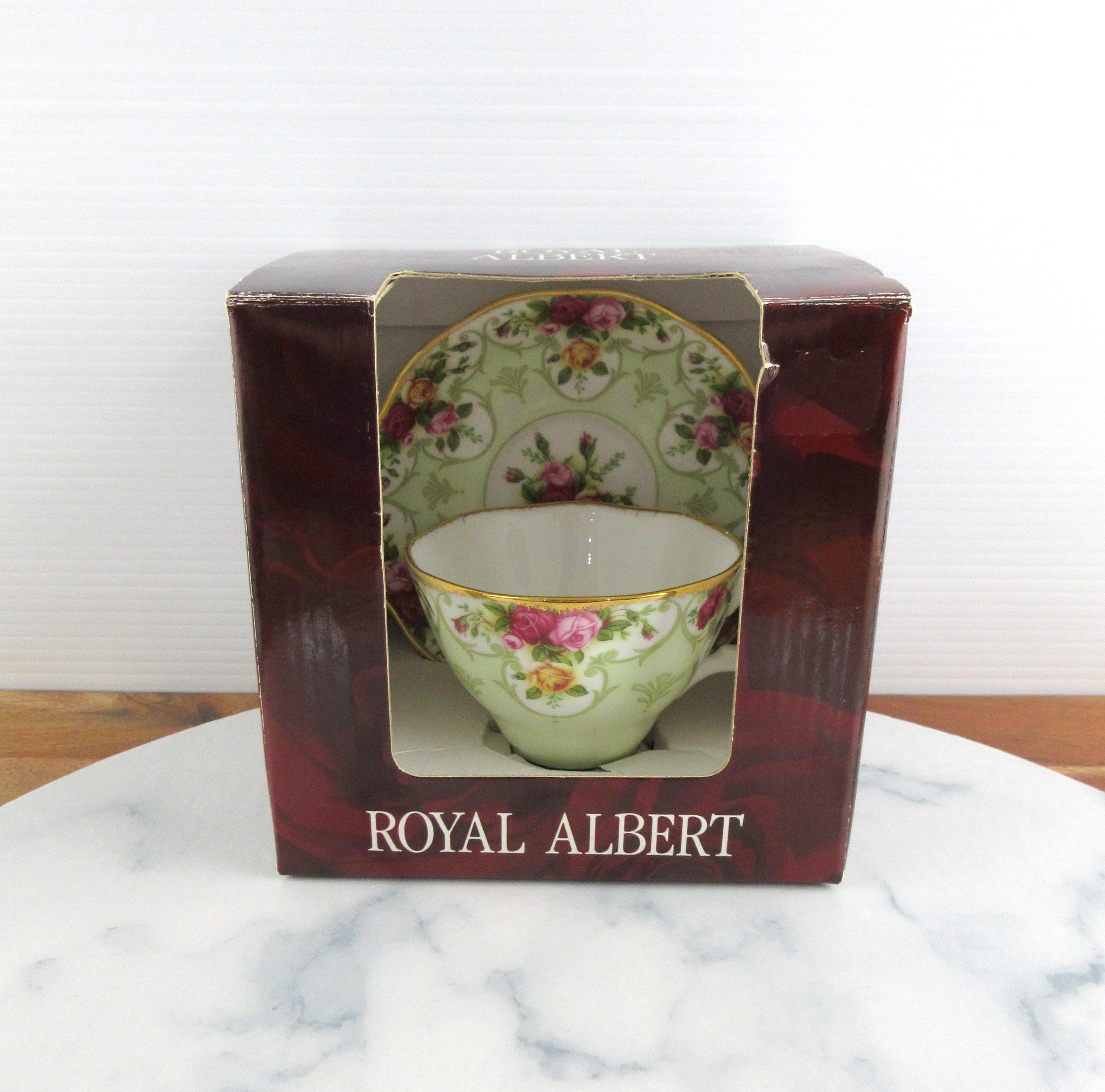 Set di tazze e piattini da tè verde Royal Albert Rose Cameo vintage del 2003 in scatola, tazza da tè in porcellana fine