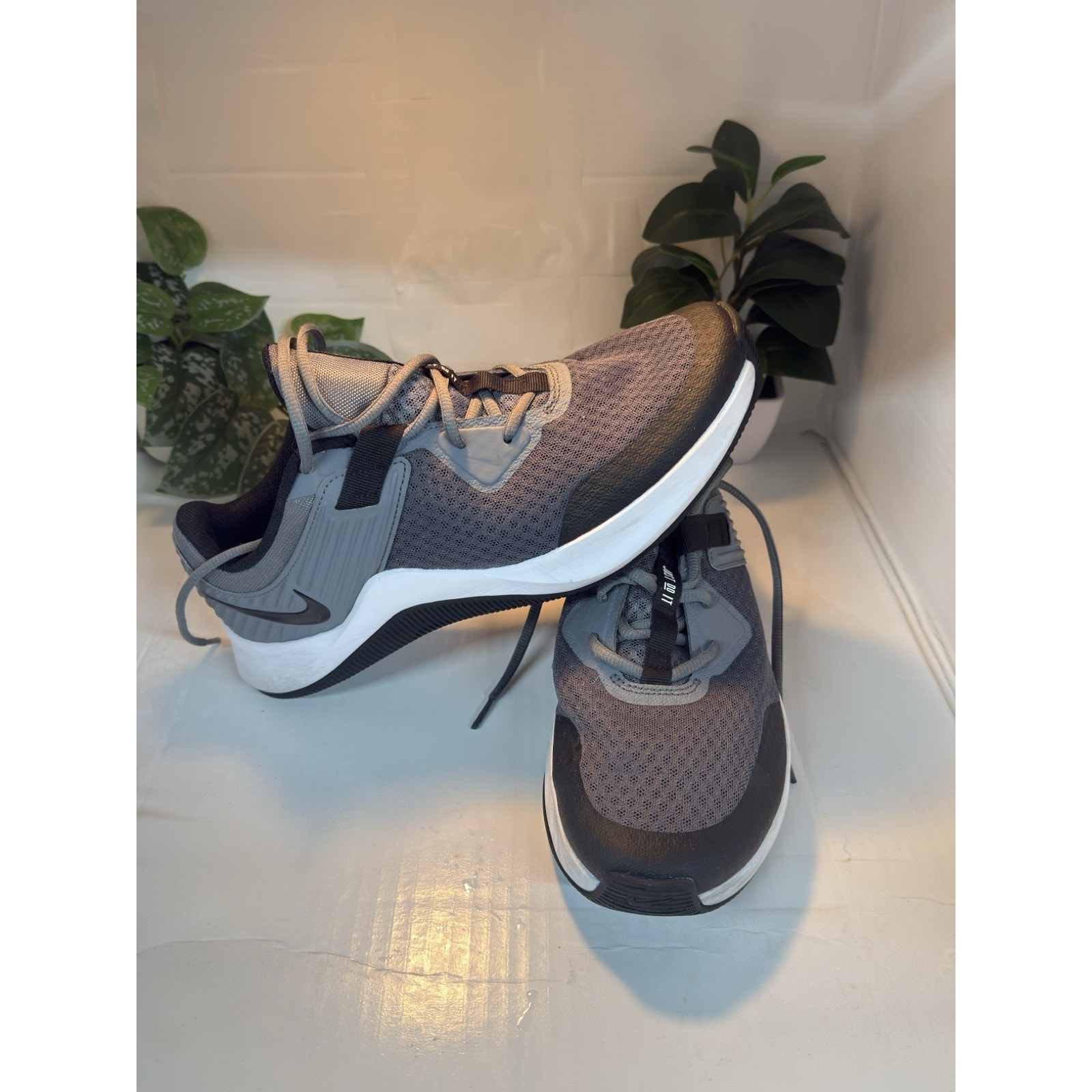 Nike Shoes | (Men’s Size 8.5) Nike Mens Mc Trainer Cu3580-001 Gray Running Shoes Sneakers | Color: Gray | Size: 8.5