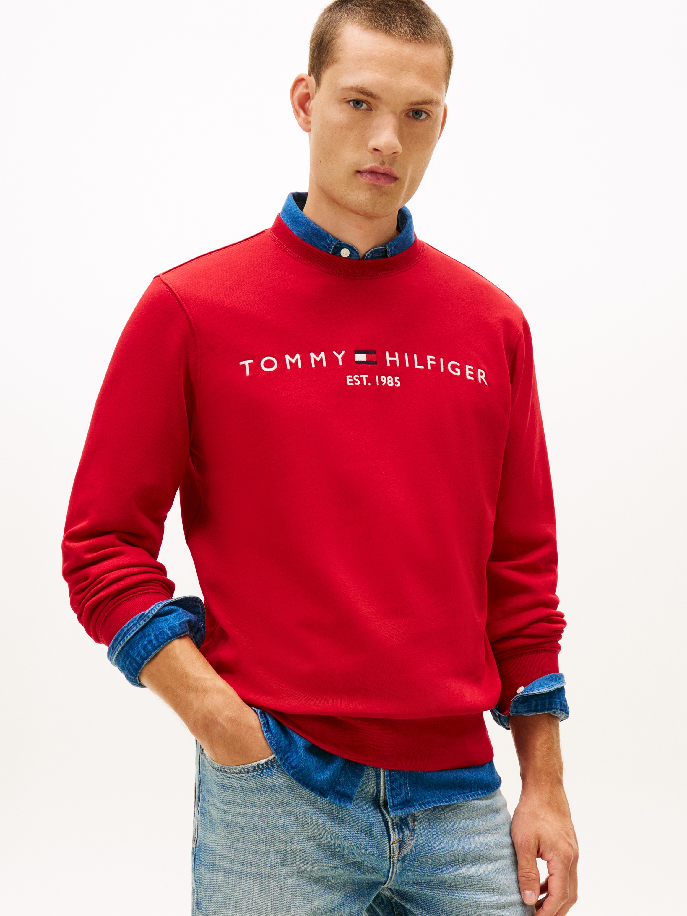 Sweatshirt TOMMY HILFIGER "TOMMY LOGO SWEATSHIRT mit Rundhals und Stickerei", Herren, Gr. XL, medium rot, Sweatware, Obermaterial: 70% Baumwolle, 30% Polyester, normal hüftbedeckend, Rundhals, eingesetzt Rippbündchen, Sweatshirts Sweatshirt,...
