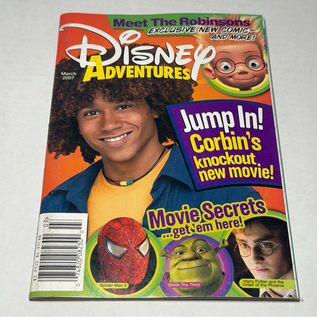 Disney Accents | Disney Adventures March 2007 | Color: Red | Size: Os