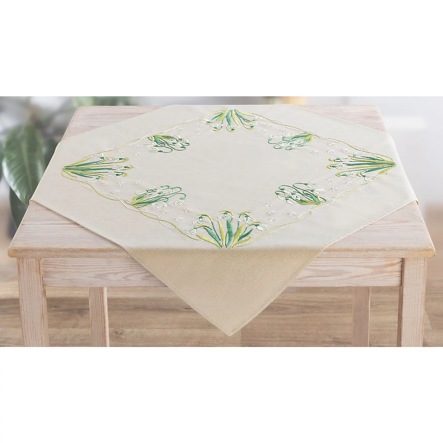 Stickmitteldecke Schneeglöckchen Image