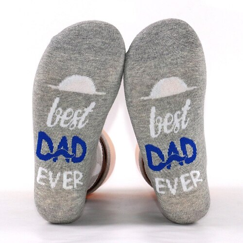 Die besten Elternsocken: Lustige Geschenksocken für Mama und Papa, kuschelige Socken zum Jahrestag, Geburtstag, Weihnachten oder als Zeichen der Wertschätzung für Eltern. Image