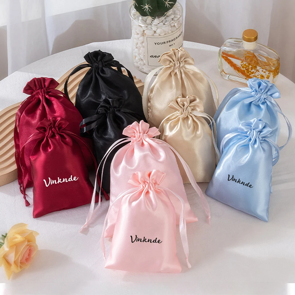 100 Stück personalisiertes Logo mit Kordelzug, Geschenk, Hochzeitsbevorzugung, Süßigkeitenbeutel, 8 x 10 cm, Seidensatin, Ohrringe, Halskette, Kosmetik, Aufbewahrung, Staubbeutel Image