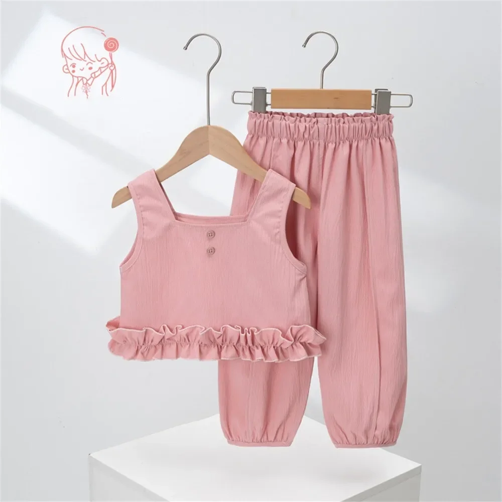 2-teiliges Sommer-Set für Babys – ärmelloses Oberteil und Shorts mit Spitzenbesatz, lässiges Outfit aus atmungsaktiver Baumwolle für Kleinkinder Image