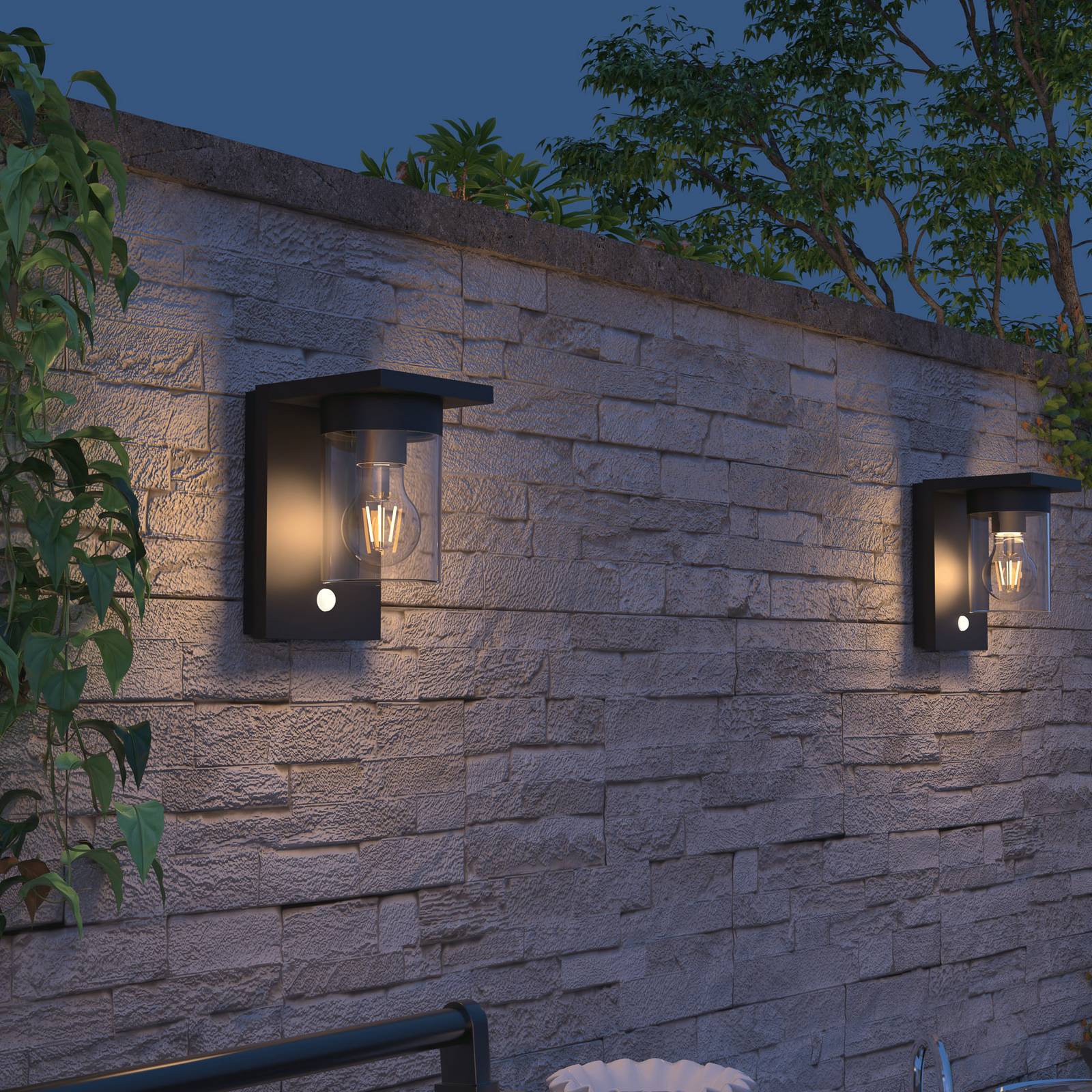 Calex Solar-LED-Außenwandleuchte Asti, Sensor, IP44, schwarz Asti, schwarz, Kunststoff, Modern, Solarleuchte außen