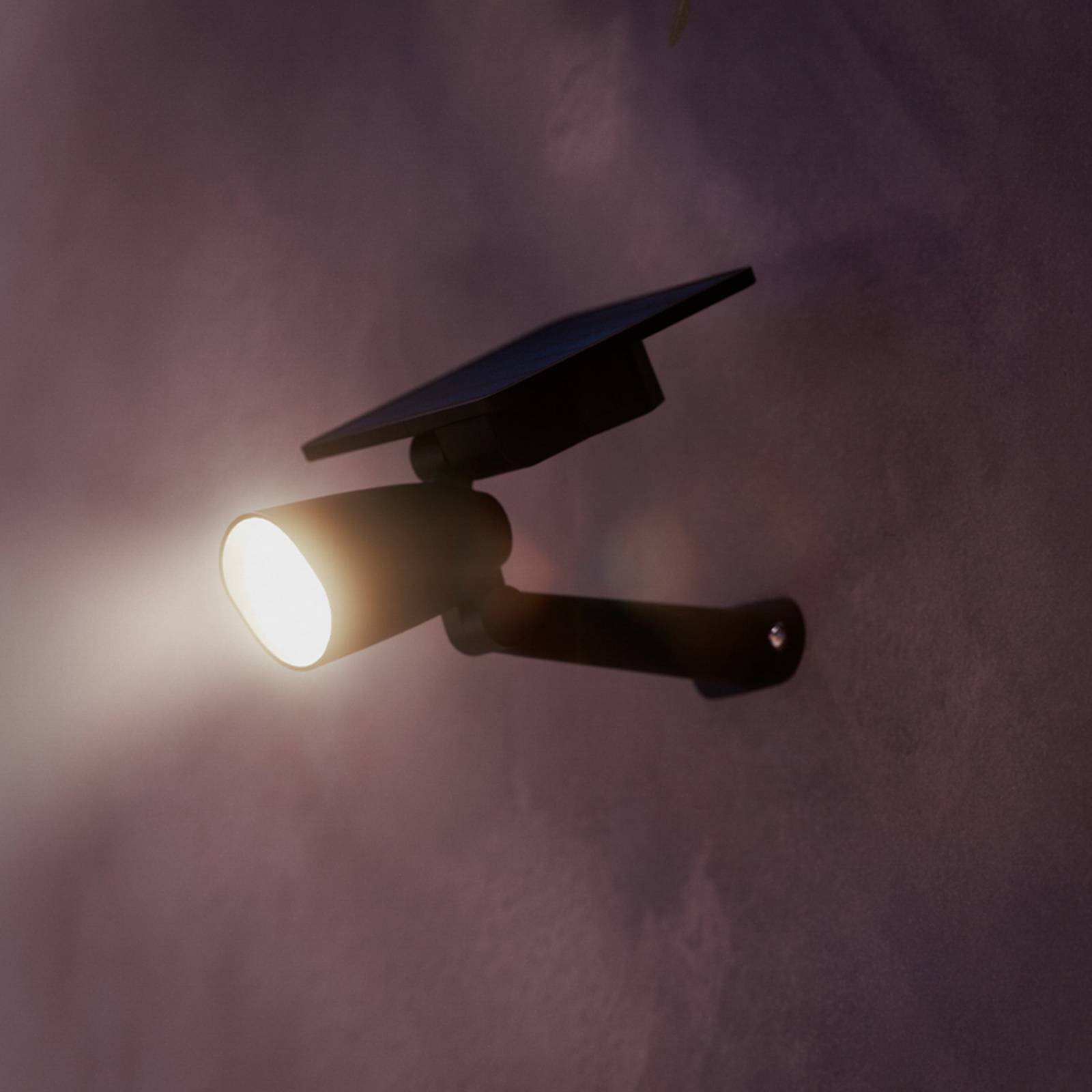 Philips LED-Solar-Außenstrahler Ashlyn, schwarz, IP44 Ashlyn, schwarz, Kunststoff, Solarleuchte außen