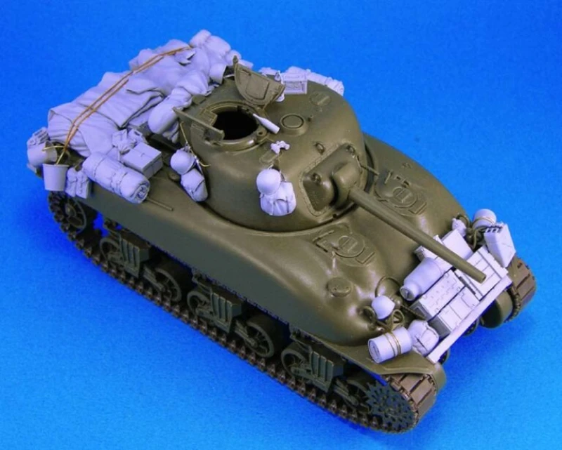 Kit assemblato modello in resina pressofusa in scala 1/35 Set di stoccaggio Sherman M4A1 (senza serbatoio) smontato non verniciato