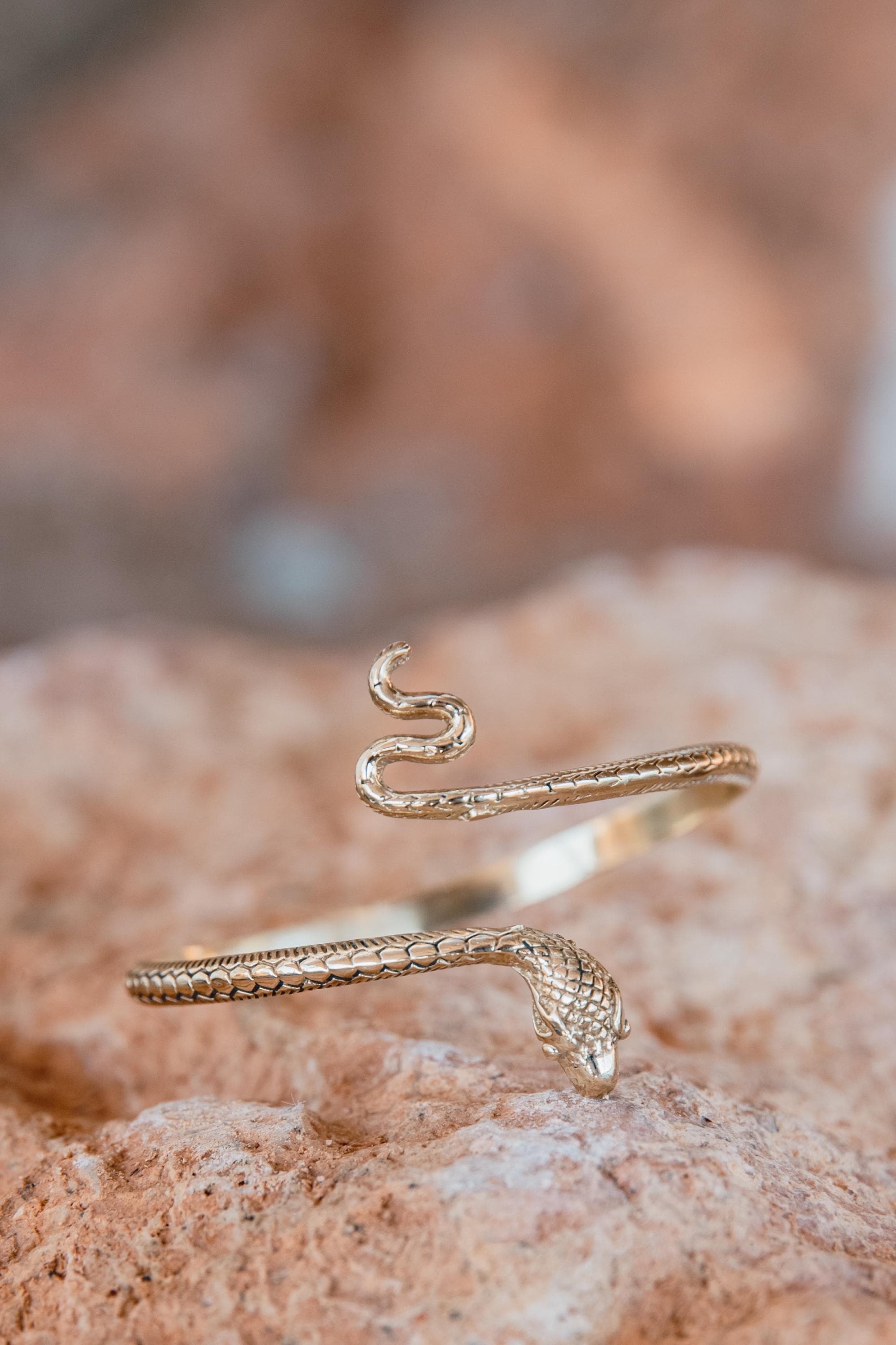 bracciale a serpente placcato oro, bracciale placcato oro 24k, bracciale da polso a serpente, bracciale con animali, bracciale con motivo a serpente,