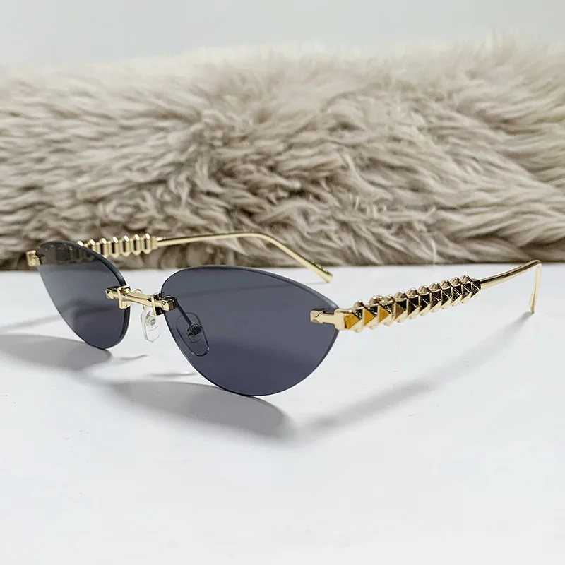 Auto Sonnenbrille 2 stücke Mode Hohe Qualität Cat Eye Weibliche Sonnenbrille Neue Randlose Bunte Objektiv Shades Metall Gewinde Beine brillen Image
