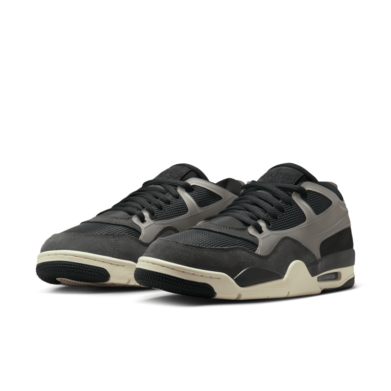 PSG Nike Air Jordan 4 - Aus Schwarz Image