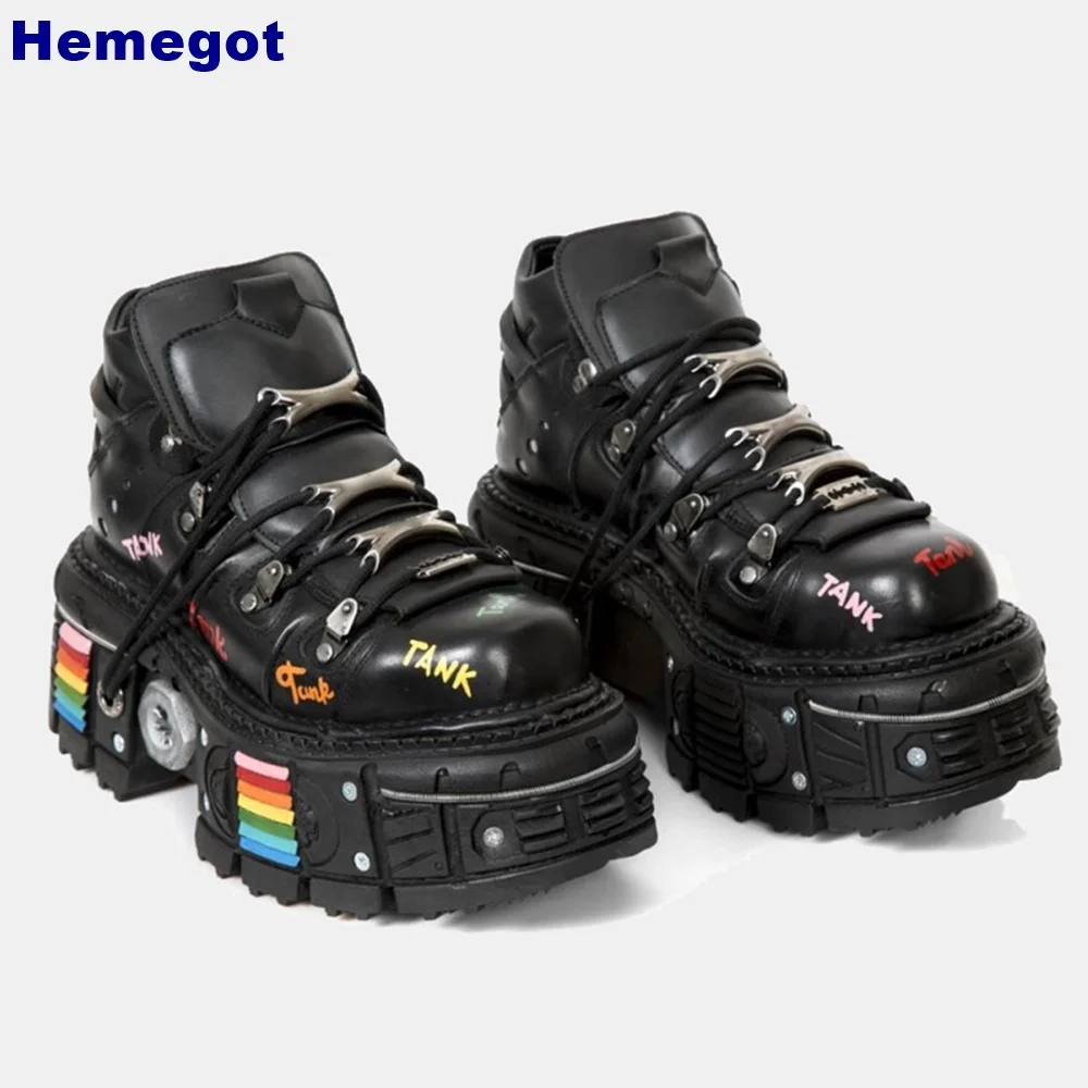 Kurze Plateaustiefel mit runden Metallnieten, 2025, neue Punk-Street-Rock-Tank-Schnürpumps, schwarz, sportlich, lässig, modisch, Damenschuhe