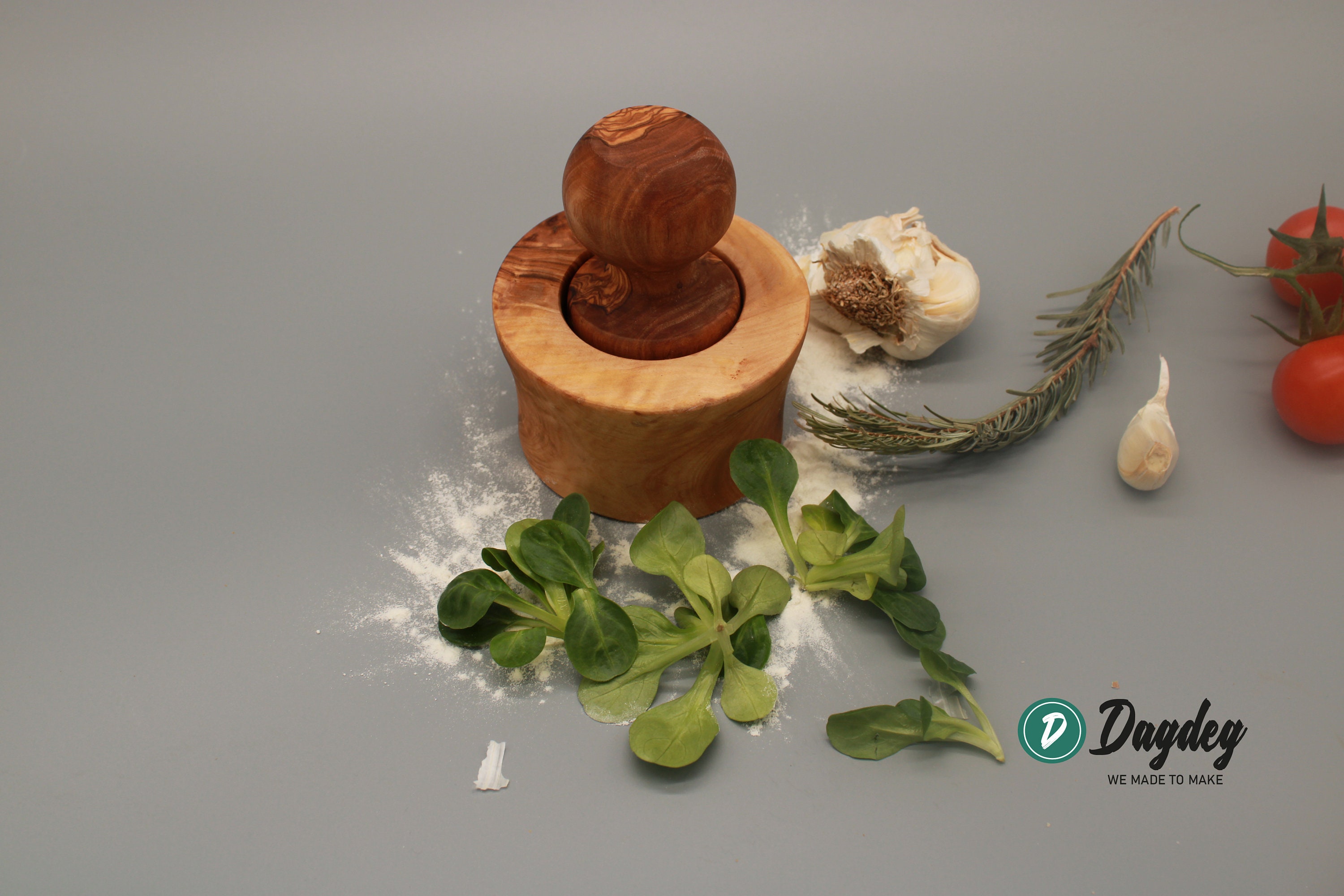 Mortaio conico in legno d'ulivo Ø 10 cm - Mortaio e pestello in legno naturale fatto a mano, rustico, mortaio per erbe aromatiche, idea regalo per la
